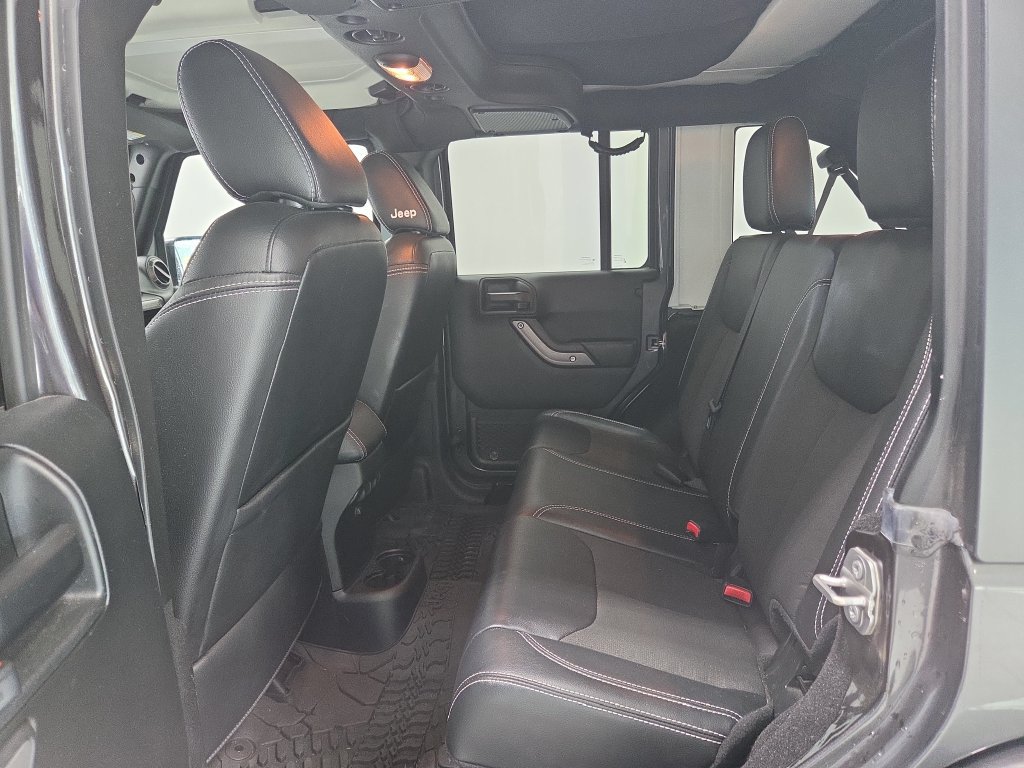 Used 2018 Jeep Wrangler Unlimited Sport AWD/4WD image 28