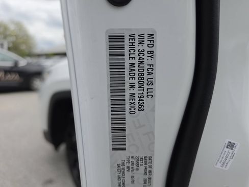 Certified 2022 Jeep Compass Latitude w/ Convenience Group AWD/4WD image 33