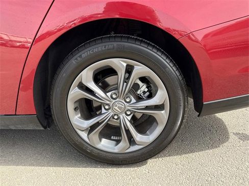 Used 2024 Honda Accord EX image 31