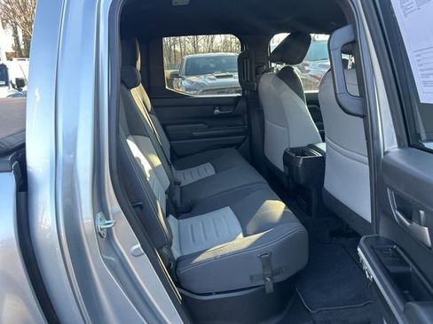 Used 2025 Toyota Tacoma TRD Off-Road image 17