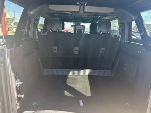 Used 2023 Ford Bronco Badlands image 8