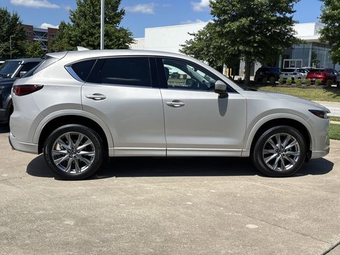 New 2025 MAZDA CX-5 AWD 2.5 S w/ Premium Plus Pkg image 2