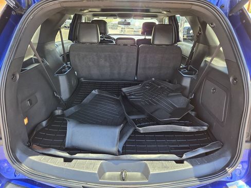 Used 2014 Ford Explorer XLT w/ Equipment Group 202A FWD image 8