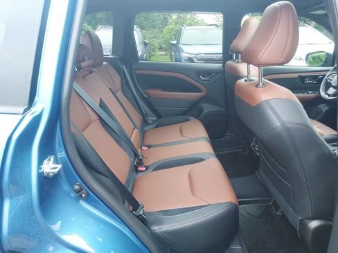 Certified 2025 Subaru Forester Touring AWD/4WD image 35