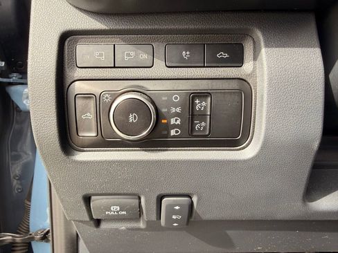 Used 2023 Ford F250 Platinum AWD/4WD image 22