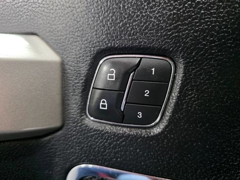 Used 2019 Ford F150 Lariat AWD/4WD image 15