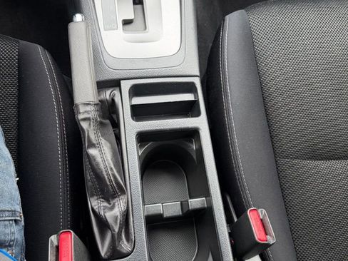 Used 2015 Subaru Crosstrek 2.0i Premium image 28