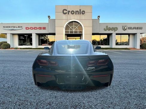 Used 2019 Chevrolet Corvette Stingray Coupe w/ Carbon Flash Badge Package RWD image 4