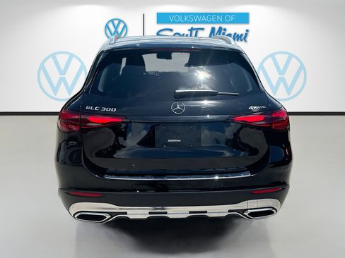 Used 2023 Mercedes-Benz GLC 300 4MATIC w/ Exclusive Trim Package image 6