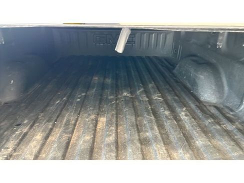Used 2016 GMC Sierra 1500 SLE w/ All-Terrain Package AWD/4WD image 9
