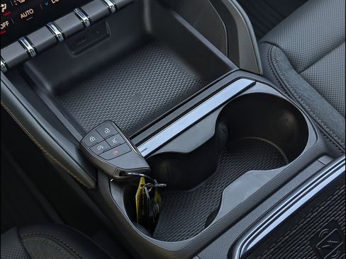 New 2027 GMC Terrain AT4 w/ LPO, Floor Liner Package AWD/4WD image 25