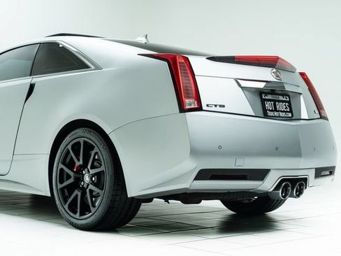 Used 2013 Cadillac CTS V w/ Wood Trim Package RWD image 20