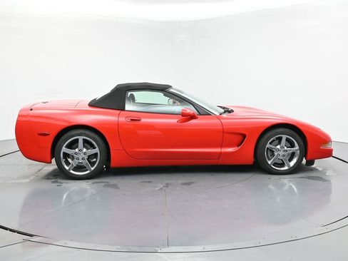 Used 1998 Chevrolet Corvette Convertible w/ Performance Handling Pkg RWD image 4
