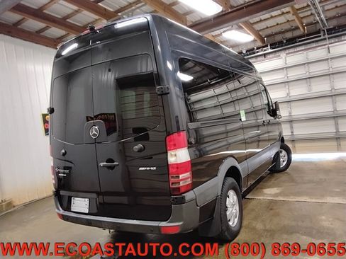 Used 2011 Mercedes-Benz Sprinter 2500 image 3