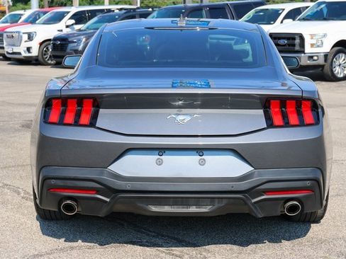Used 2024 Ford Mustang Coupe image 4