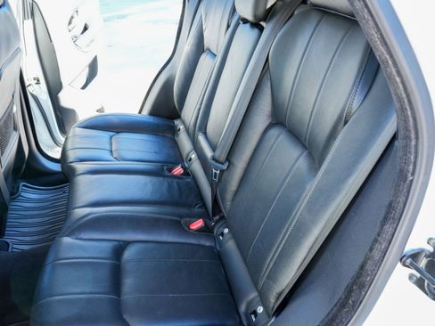 Used 2016 Land Rover Range Rover Evoque SE Premium image 30