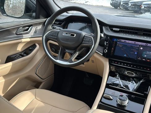 New 2026 Jeep Grand Cherokee L Limited image 17