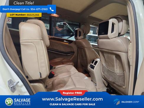 Used 2013 Mercedes-Benz GL 550 4MATIC w/ Driver Assistance Pkg image 15