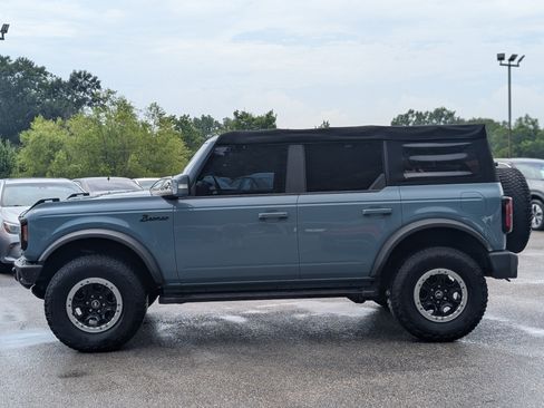 Used 2023 Ford Bronco Outer Banks w/ Sasquatch Package AWD/4WD image 6