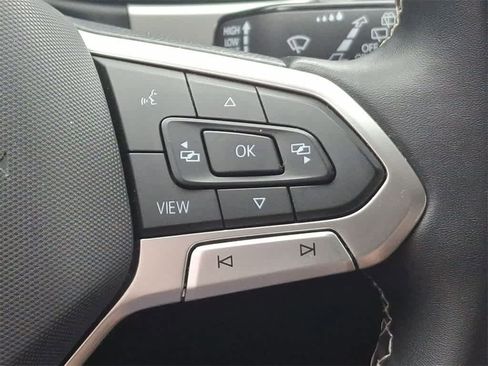 Used 2022 Volkswagen Atlas SE image 24