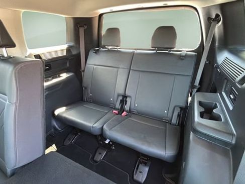 Used 2025 Hyundai Santa Fe SEL FWD image 33