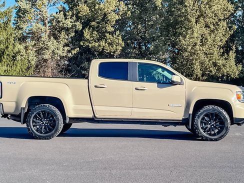 Used 2022 GMC Canyon Elevation w/ Elevation Premium Package image 3