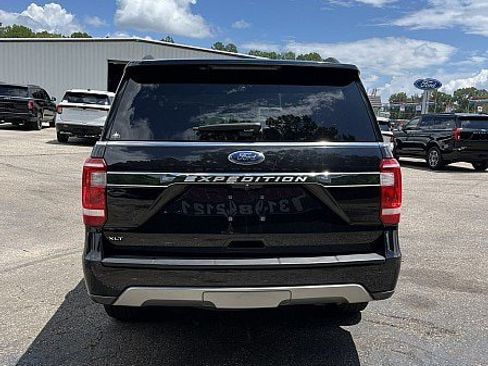 Used 2020 Ford Expedition XLT w/ Equipment Group 202A RWD image 6