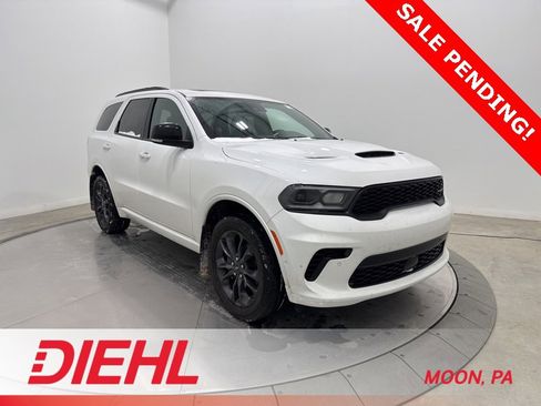 Used 2024 Dodge Durango GT image 1
