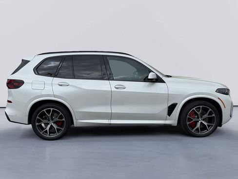New 2026 BMW X5 xDrive40i w/ Executive Package image 2
