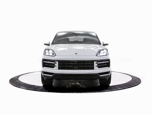 New 2026 Porsche Cayenne S image 10