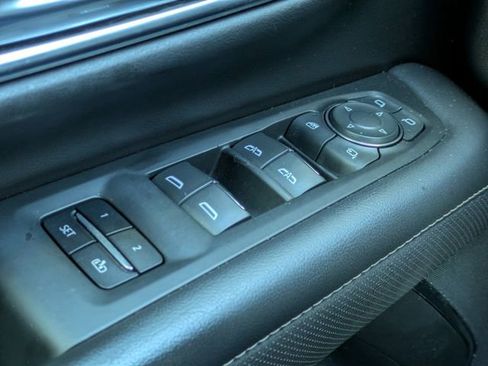 Used 2022 Chevrolet Tahoe Premier RWD image 28
