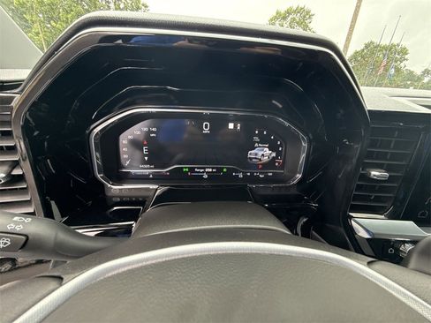 Certified 2023 GMC Sierra 1500 SLT w/ SLT Convenience Package image 11