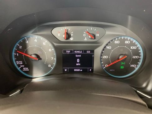 Used 2023 Chevrolet Equinox LS AWD/4WD image 25