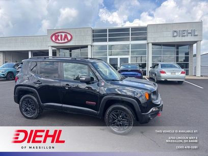 Used 2018 Jeep Renegade Trailhawk w/ UConnect 8.4 Nav Group