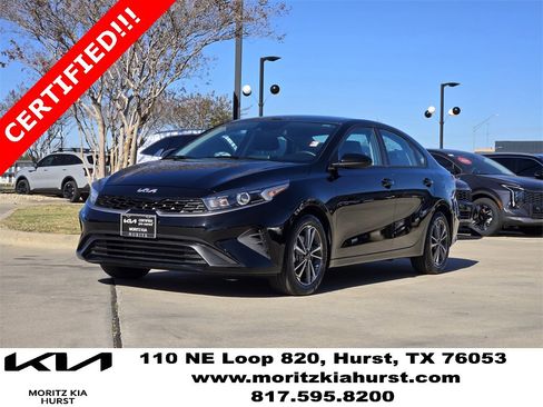 Certified 2023 Kia Forte LXS image 2