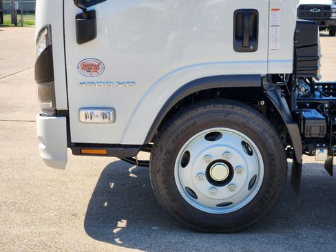 New 2025 Chevrolet Low Cab Forward 4500 XD image 9
