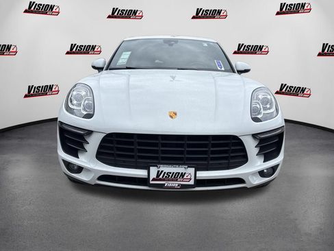Used 2017 Porsche Macan AWD/4WD image 2
