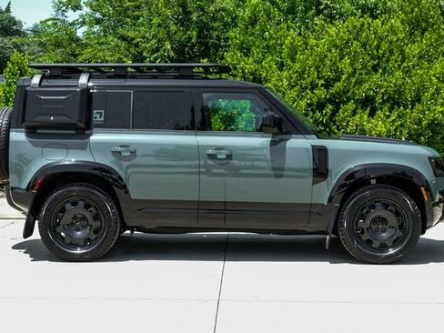 New 2026 Land Rover Defender 110 Trophy Edition AWD/4WD image 8