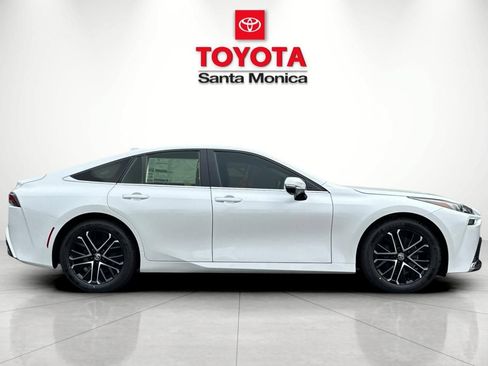New 2026 Toyota Mirai RWD image 2
