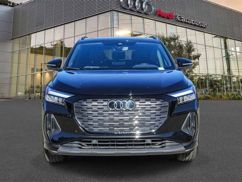 Used 2024 Audi Q4 e-tron Premium Plus image 6