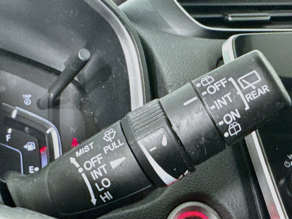Used 2018 Honda CR-V EX image 16