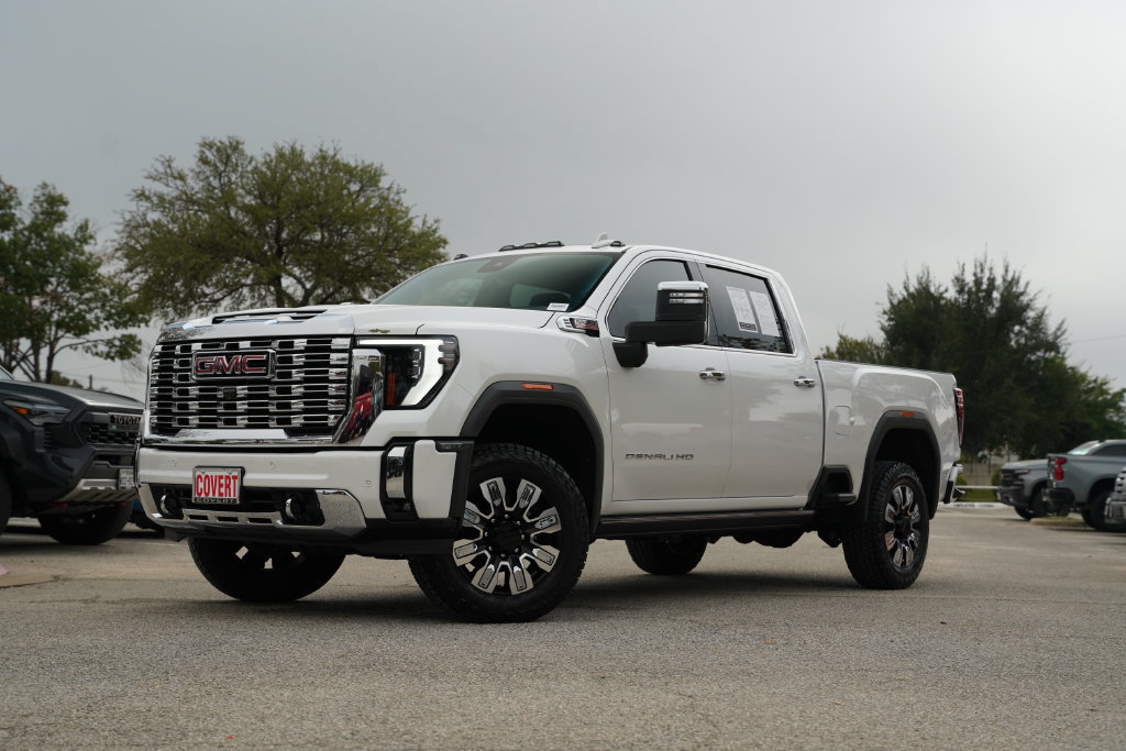 Used 2024 GMC Sierra 2500 Denali w/ Denali Reserve Package AWD/4WD image 1