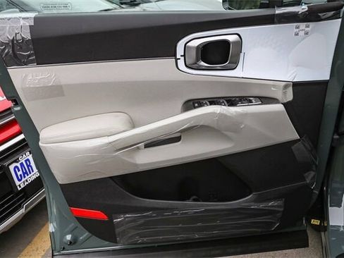 New 2025 Kia Sorento EX image 20