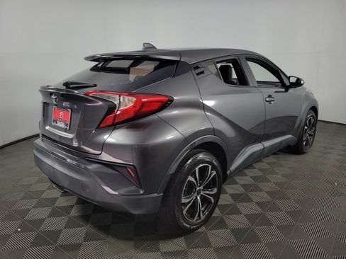 Used 2019 Toyota C-HR LE FWD image 8