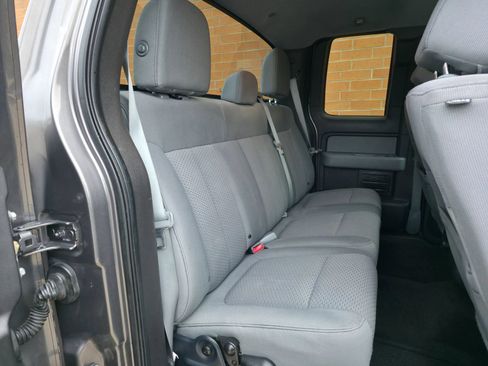 Used 2014 Ford F150 XLT w/ XLT Chrome Package image 19