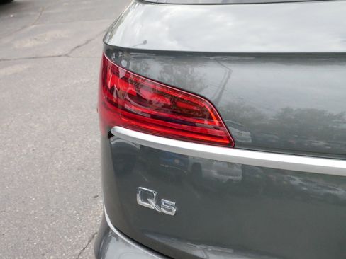 Used 2022 Audi Q5 2.0T Premium Plus image 17