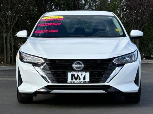 New 2025 Nissan Sentra S image 9