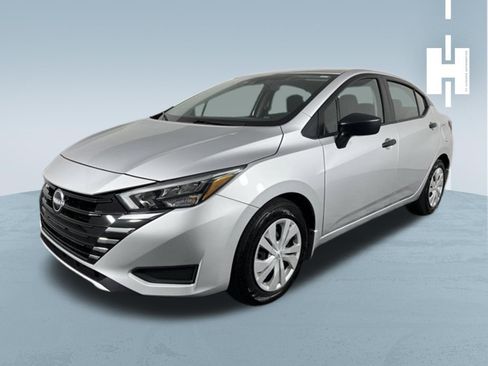 Used 2025 Nissan Versa S w/ Trunk Package FWD image 4