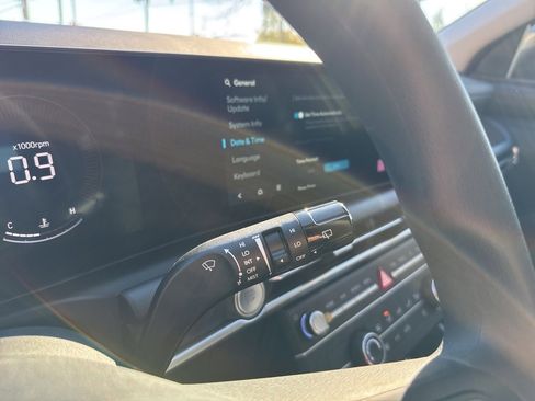 New 2026 Hyundai Tucson SE image 33