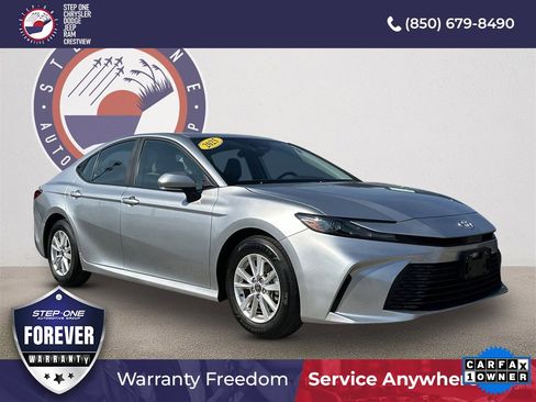 Used 2025 Toyota Camry LE image 1